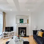 Lovely 2-Bed House In Knightsbridge Central London