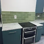 Newly Decorated 5-Bed Hackney Townhouse