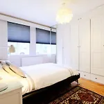 2-Bedroom Flat With Garden Near Regent\'S Park
