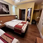 Shakespeare Hotel
