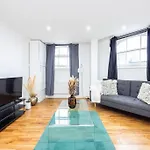 Stylish 2 Bedroom Haven By Liverpool Street