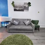 New Deluxe Studio Apt-2