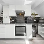 Ahava House Bigger Savings-Central Brixton-Wifi-4Br
