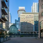 Mysquare South Quay 02 Bed Apartments In Canary Wharf
