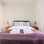 Peaceful 2Br Multilvl Apartment In Streatham