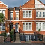 Lrg Stunning 5Bd Crouchend House