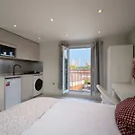 Morden Stratford Studio 4