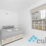 Central London Zone 1 Apartment, 3 Bedrooms