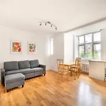Notting Hill Apartment