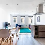 2 Bed 2 Bath Penthouse,Terrace,London Eye,Sleeps 6