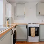 New Listing! Spacious 2Br, North London 2Min To St