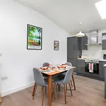 Shoreditch Hoxton London City 3 Bed 2 Bath