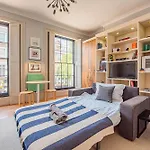 Picturesque Flat In Camden Town