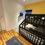 Kensington Guest Rooms 98