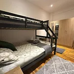 Kensington Guest Rooms 98