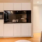 Modern 1Br Duplex, 3 Min Blackfriars St!