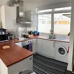 Chic Flat In London Sw6