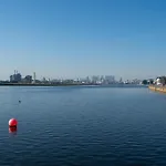 Chic Lakeside Apartment W Free Parking Near Excel