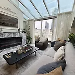 Penthouse With Garden In Chealsea