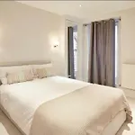 Charming Flat In Knightsbridge