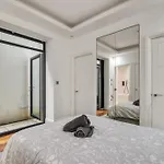 Unique Stylish Duplex 2Br 2Ba Balcony