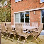 The Hampstead Garden Hideaway - 5Bdr Home With Pool And Garden