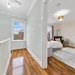 Chic Private Bedroom In Central London Near Tube - Bedroom1