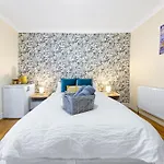 Chic Private Bedroom In Central London Near Tube - Bedroom1
