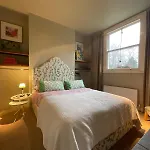 Stunning 2 Bedroom Flat For Families