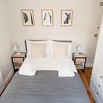 Lillie Road Residence B