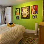 Comfy Child/Dog Friendly Garden Flat Heart Camden