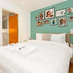 Upscale 3Br Apt W Balcony, 3Min Railway Station