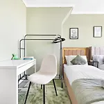 Modern 2 Bed Apartment Sleeps 7