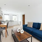 Modern Flat Near Wandsworth - 2 Min To Earlsfield Station