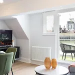 Urban Chic - Marylebone