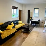 1 Bedroom Flat In Central London-Camden Town Station