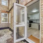 Luxury London Home With Large Garden