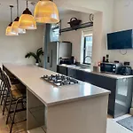 Spacious 3 Bed Kings Road Sw6