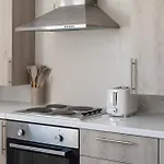 Central & Charming Studio London - 4