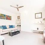 Modern 2-Bed Flat Near Tube In Vibrant Brixton