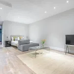 Stylish 3-Floor