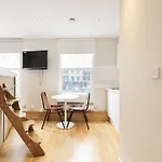 Apartment Near Harrods