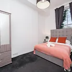 Sutherland Avenue Apartment