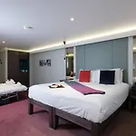 Signature Townhouse London Hyde Park