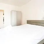 Gorgeous Apartment In Trendy Neighbourhood