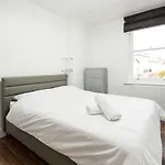 Gorgeous Apartment In Trendy Neighbourhood
