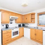 Oyo Home 140 Meridian Place