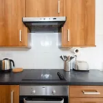 Thrive Apartments - Clapham Junction