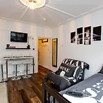 Stylist Studio 17 Minutes To City