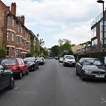Splendid 1 Bed Flat In Stockwell, Sleeps 4